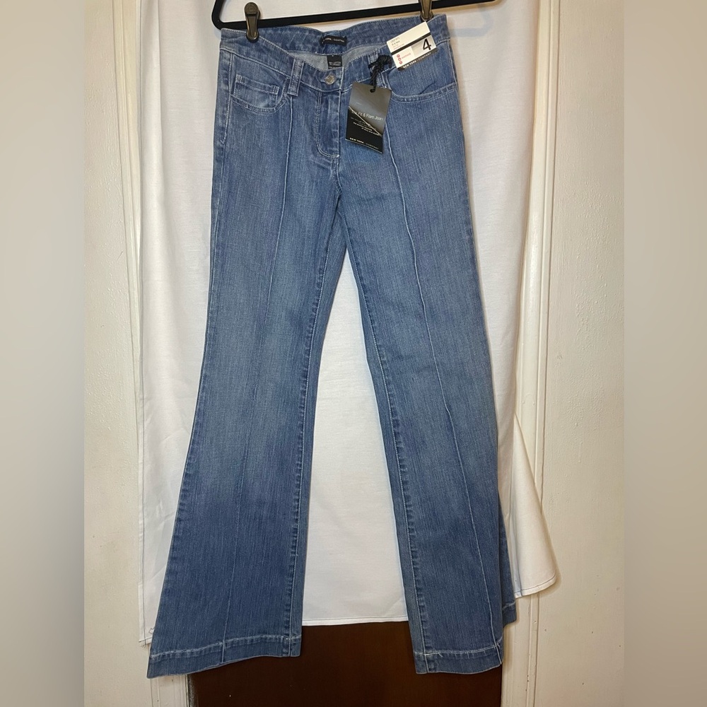 NWT New York & Company Light Blue Denim Fit & Flare Jeans Size 4 Average